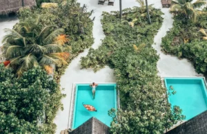 Malediven Hotel Fushifaru Floating Breakfast - Malediven-Hotel-Fushifaru-Floating-Breakfast.webp